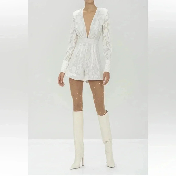 Alexis Floral Jumper in White- Size XS - Picture 2 of 9